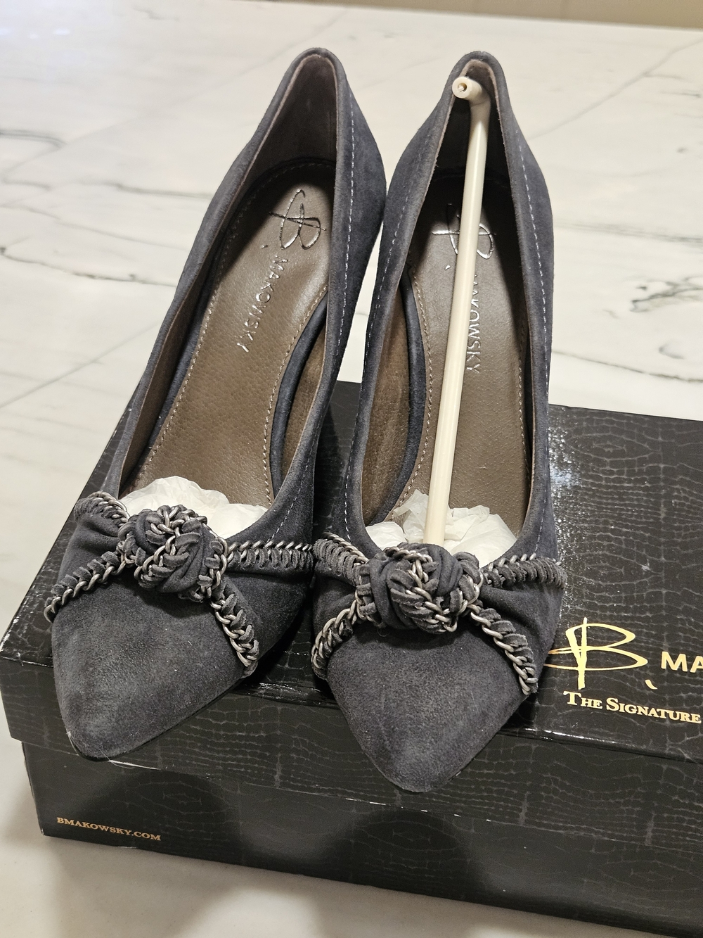 B. Makowsky Karly Grey Suede Chain Link Bow Accent Block Pumps